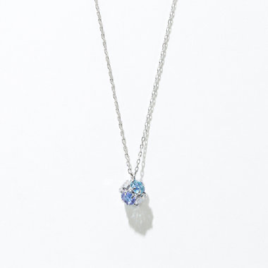 K10 ホワイトゴールド キュービックジルコニア ネックレス（Shine Blue）¥22,000 (税込)