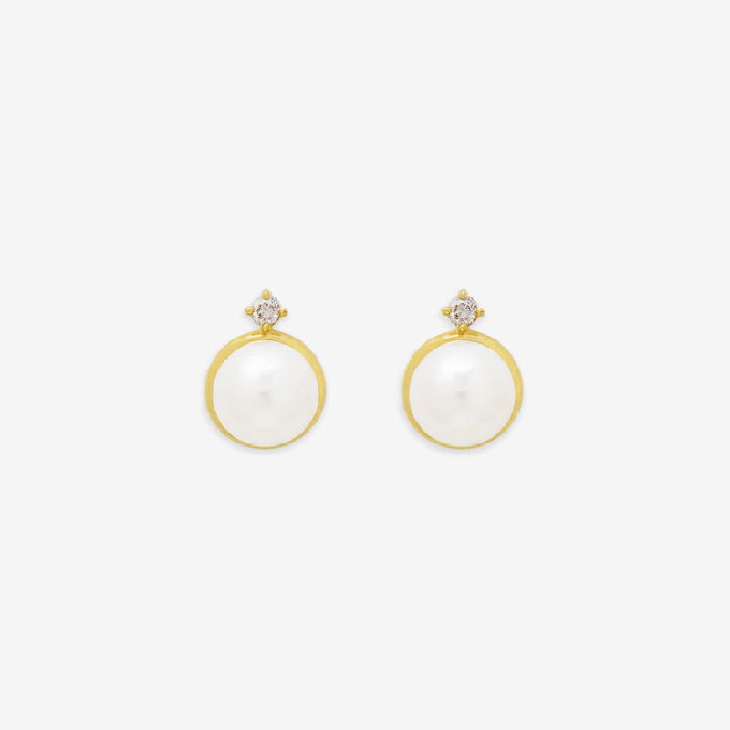 ピアス