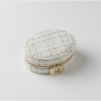 White tweed 正面